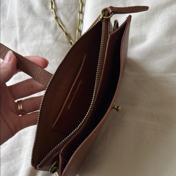 Madewell The Transport Accordion Crossbody - Picture 4 of 5